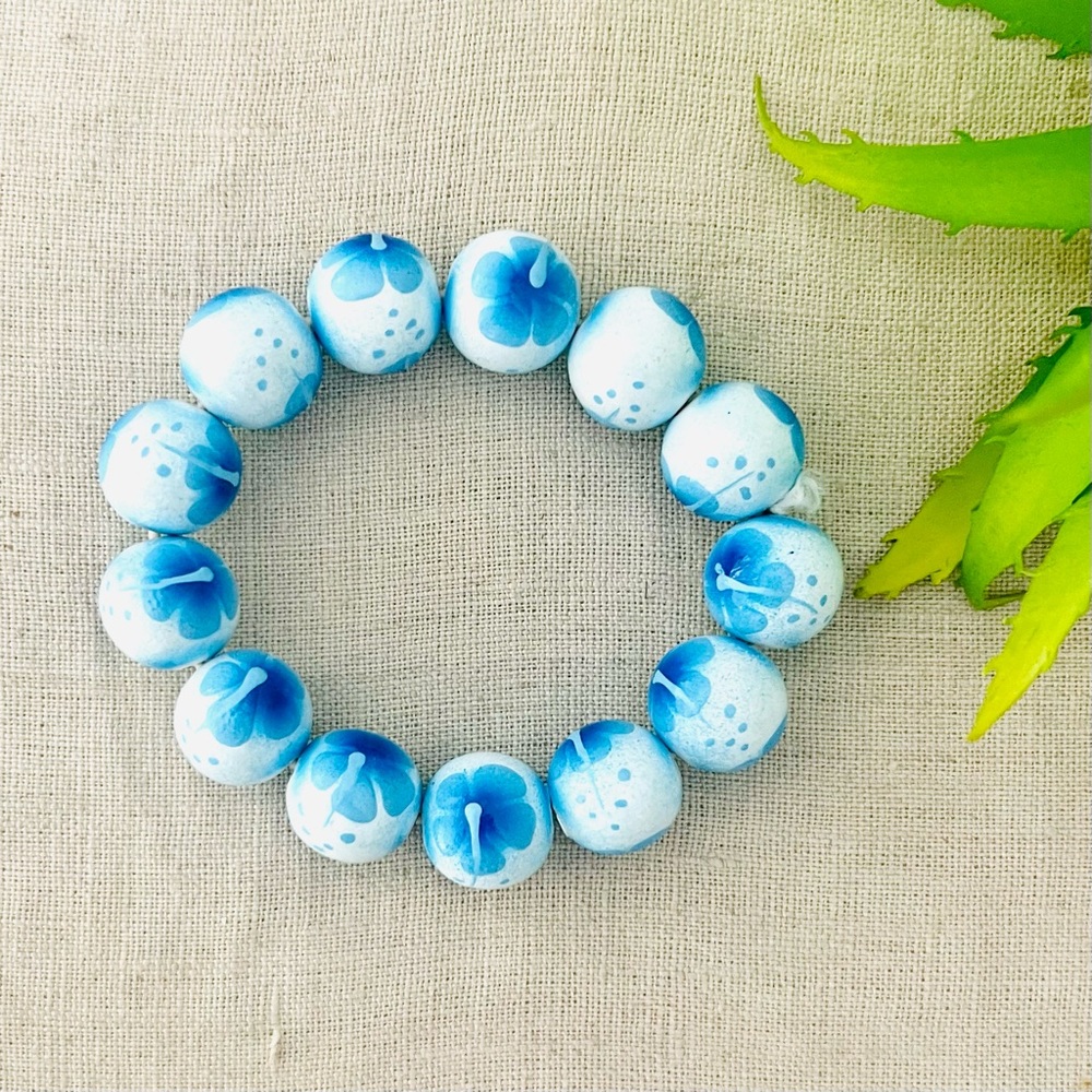 Blue Hibiscus Stretch Bracelet